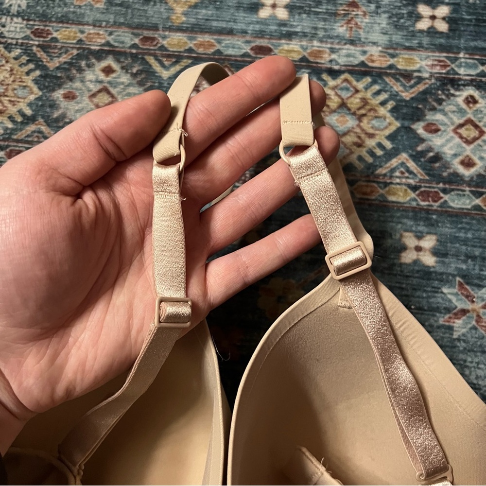 True & Co underwire t-shirt bra // 32DDD - Picture 4 of 5